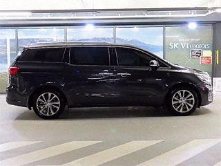 KIA CARNIVAL 2018