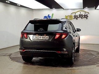 HYUNDAI TUCSON NX4 2021