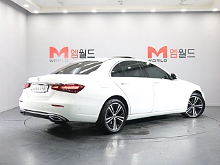 MERCEDES BENZ E-CLASS W213 2022