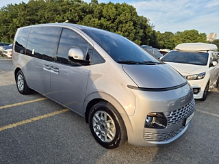 HYUNDAI STARIA 2024