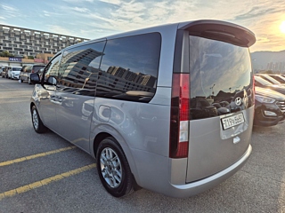 HYUNDAI STARIA 2024