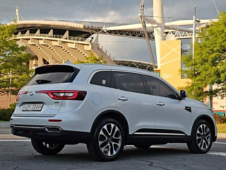 SAMSUNG QM6 2019