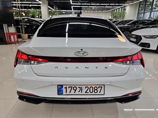 HYUNDAI AVANTE HYBRID CN7 2022