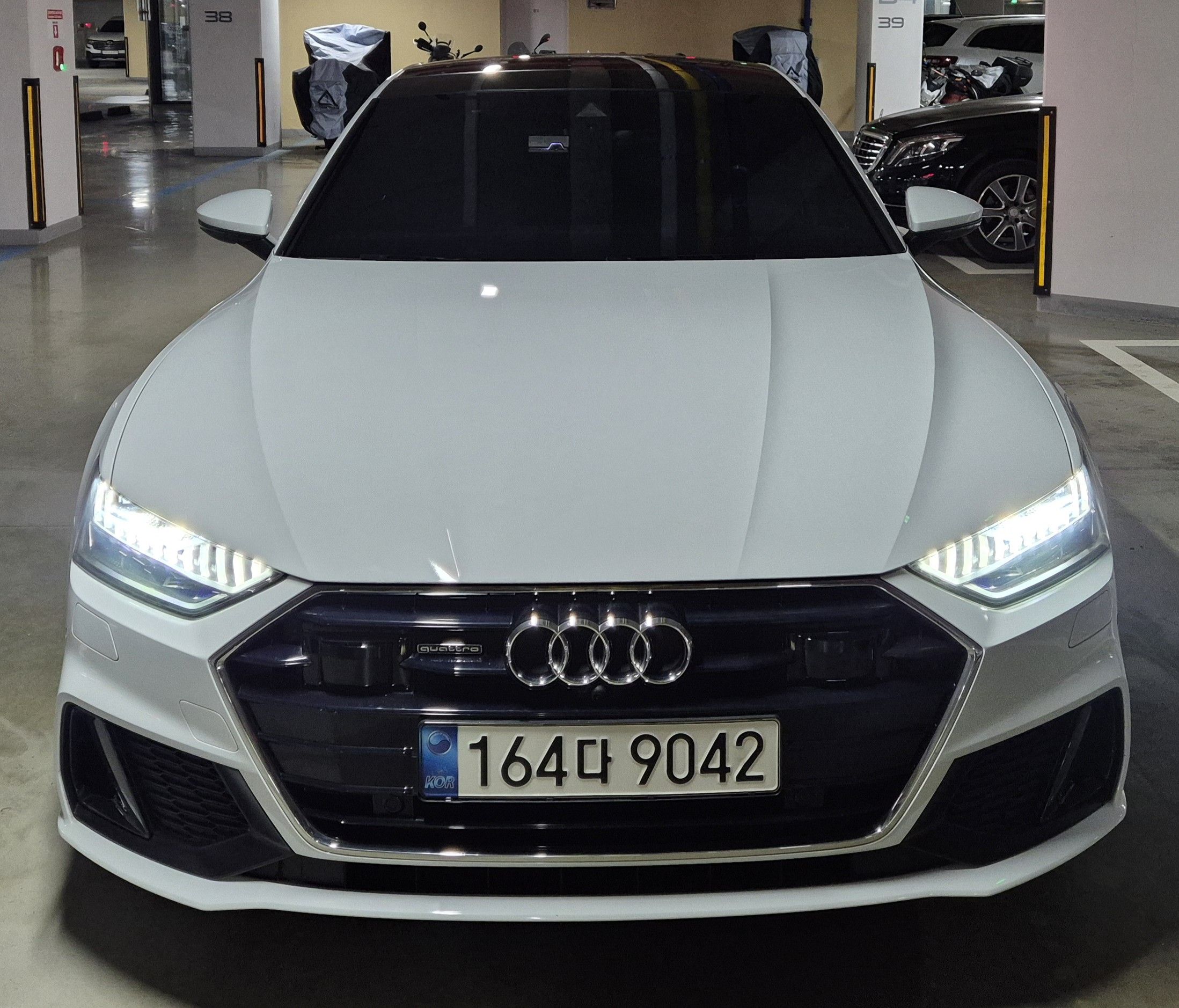 AUDI A7 4K 2021