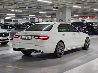 MERCEDES BENZ E-CLASS W213 2020