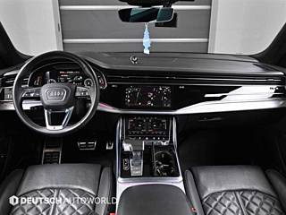 AUDI Q8 4M 2021