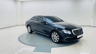 MERCEDES BENZ E-CLASS W213 2020