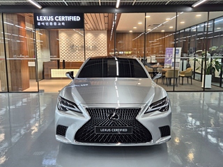 LEXUS LS500 2022
