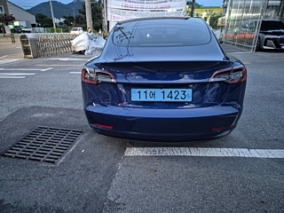 TESLA MODEL 3 2021