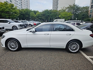 MERCEDES BENZ E-CLASS W213 2021