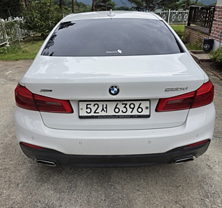 BMW 5-SERIES G30 2018