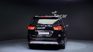 KIA CARNIVAL 2016