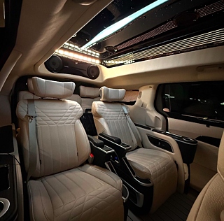 KIA CARNIVAL 2023