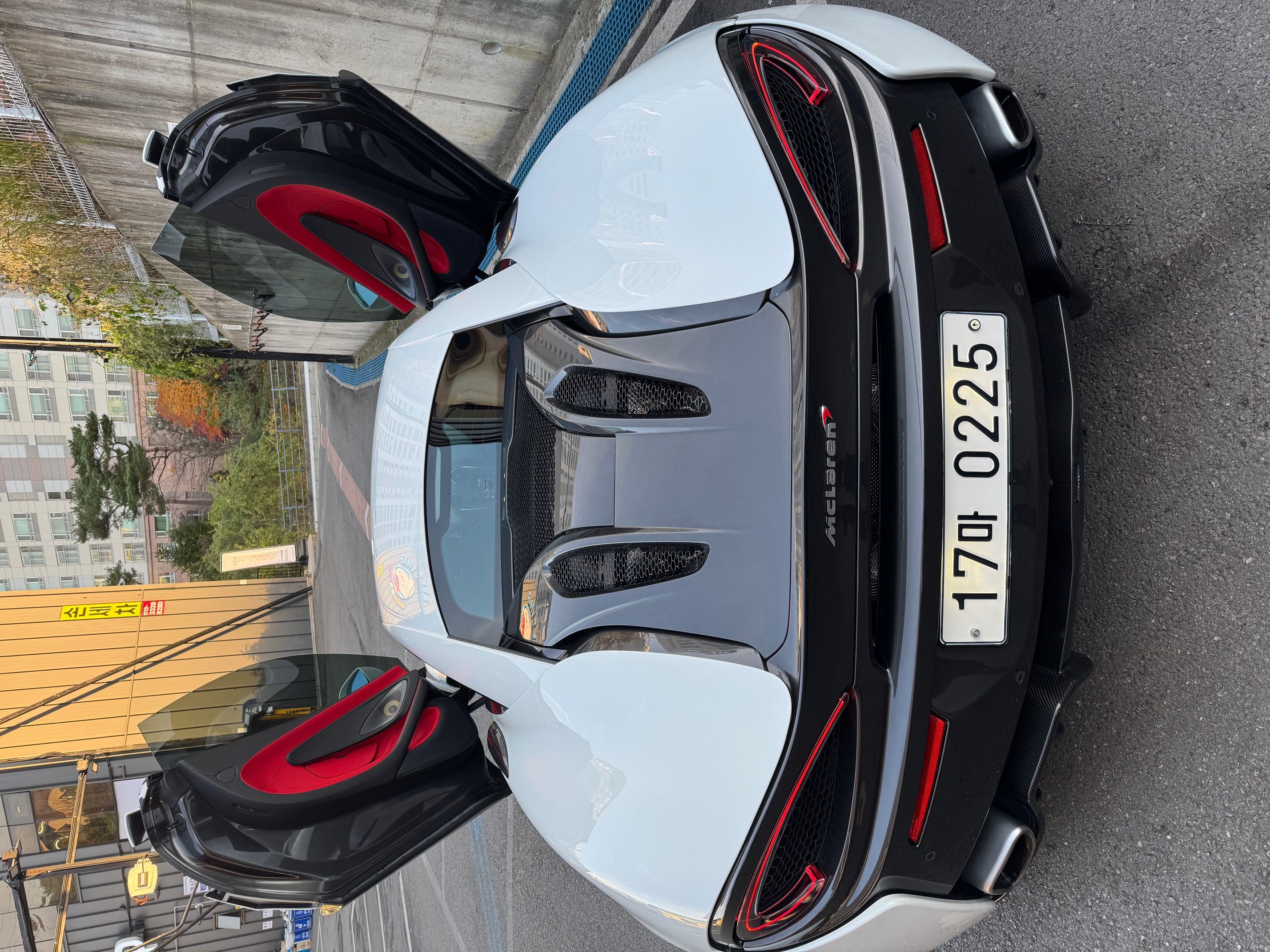 MCLAREN 570S 2016