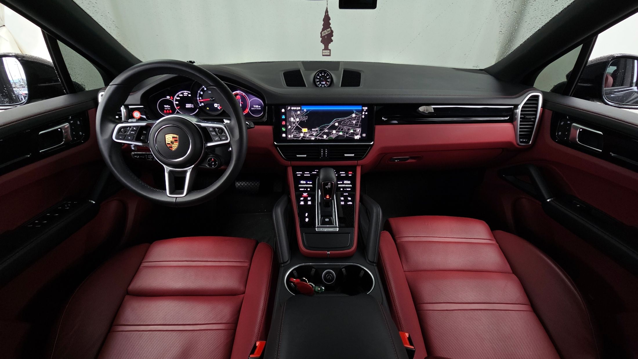 PORSCHE CAYENNE PO536 2023