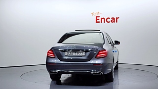 MERCEDES BENZ E-CLASS W213 2018