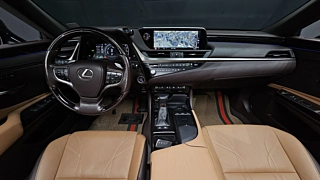 LEXUS ES300H 2020