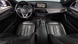BMW 5-SERIES G30 2017