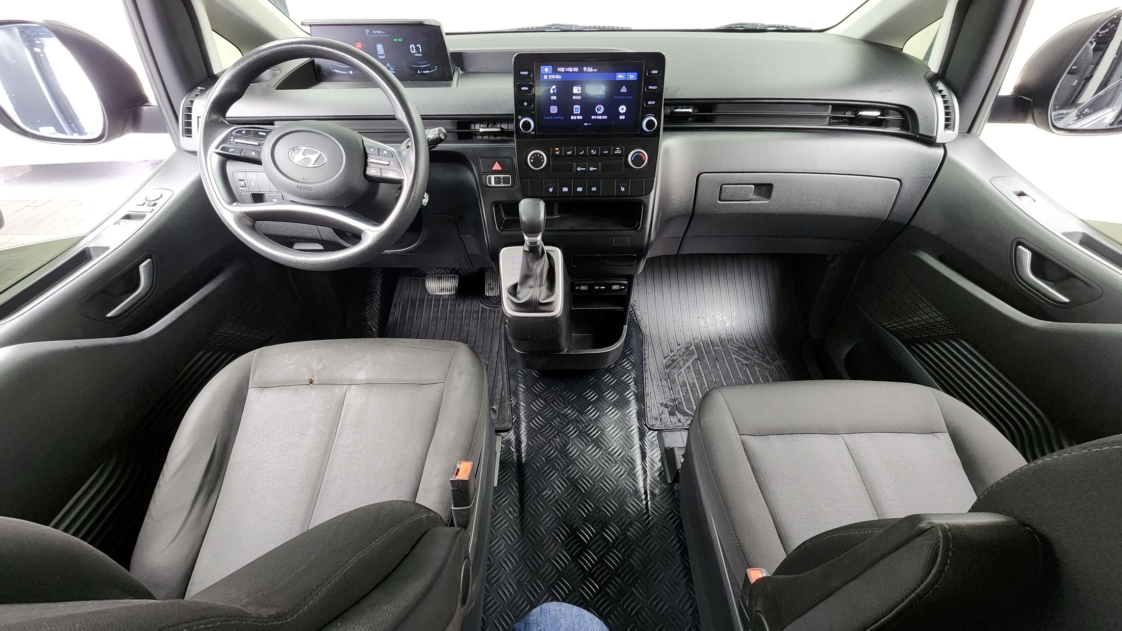 HYUNDAI STARIA 2021