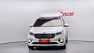 KIA CARNIVAL 2018