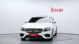 MERCEDES BENZ E-CLASS W213 2019