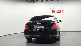 GENESIS EQ900 2017