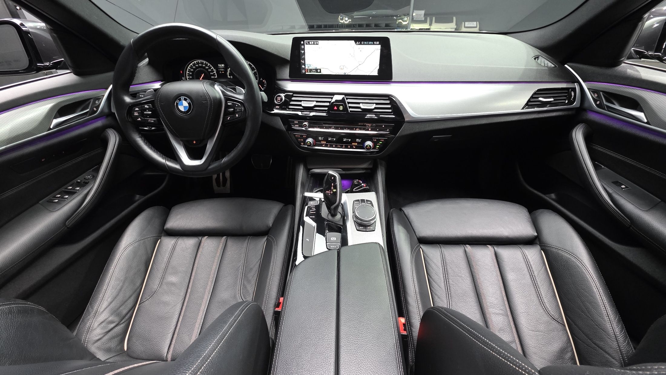 BMW 5-SERIES G30 2017