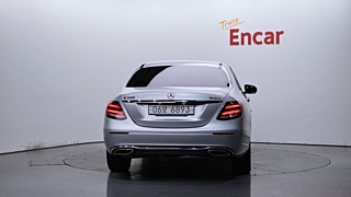 MERCEDES BENZ E-CLASS W213 2018
