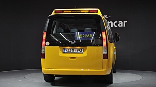 HYUNDAI STARIA 2023