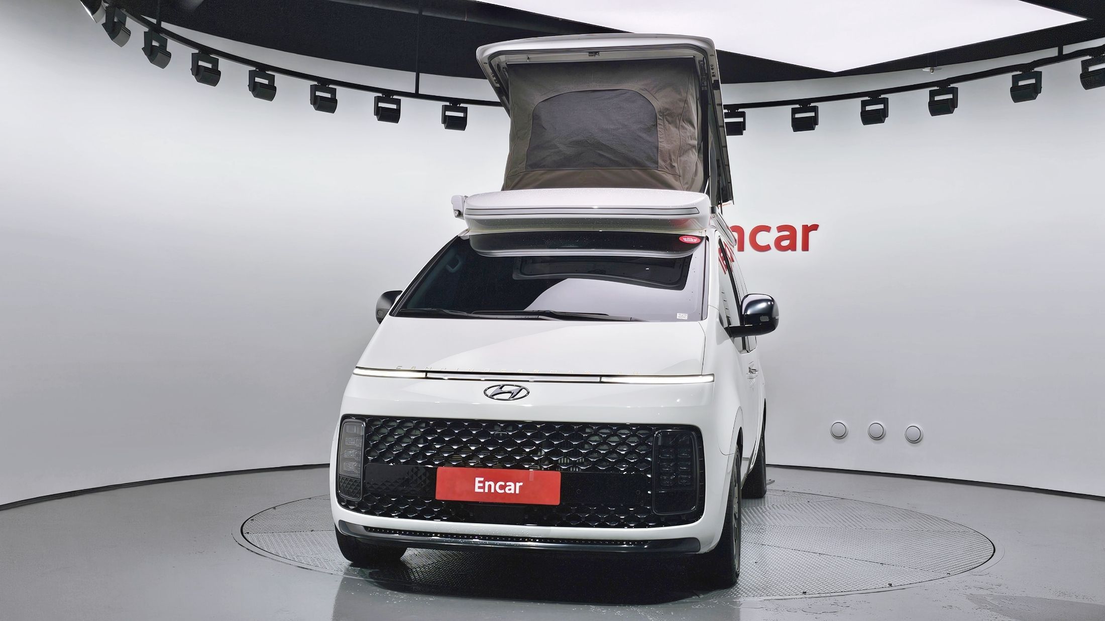 HYUNDAI STARIA 2022