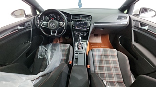 VOLKSWAGEN GOLF 2016