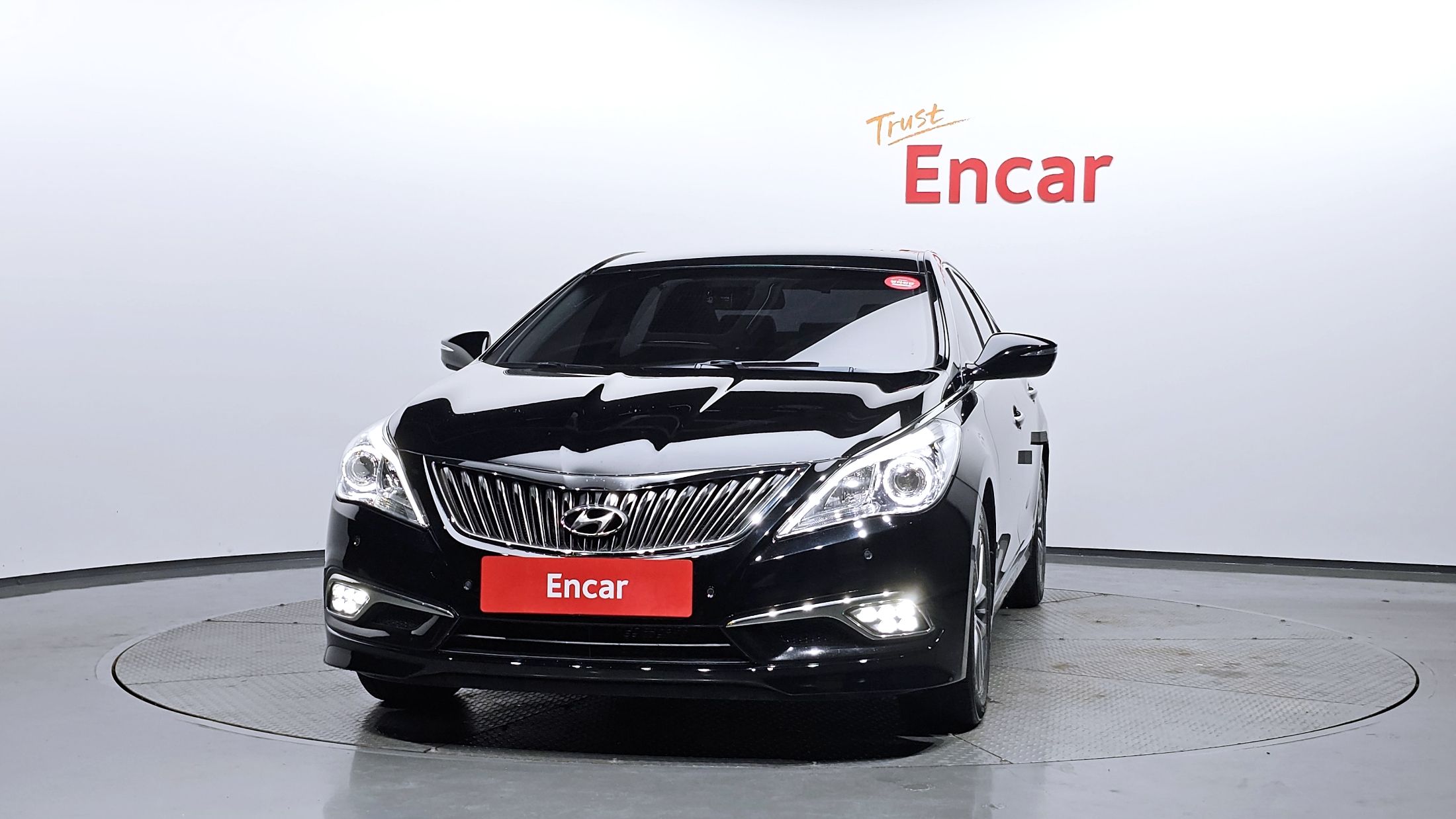 HYUNDAI GRANDEUR HG 2016