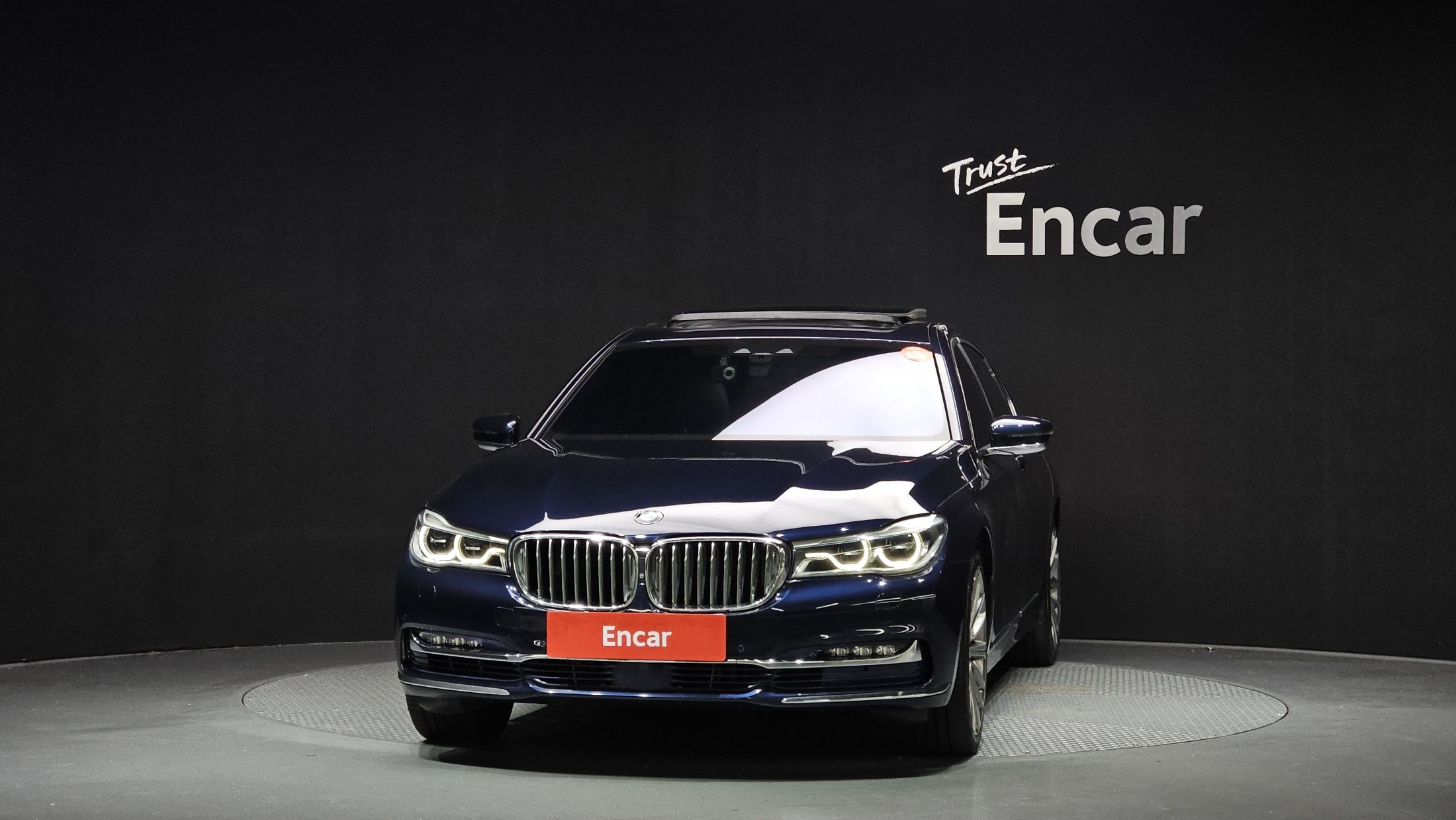 BMW 7-SERIES G11 2016