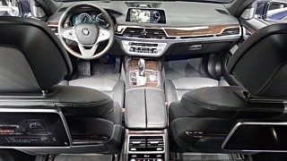 BMW 7-SERIES G11 2016