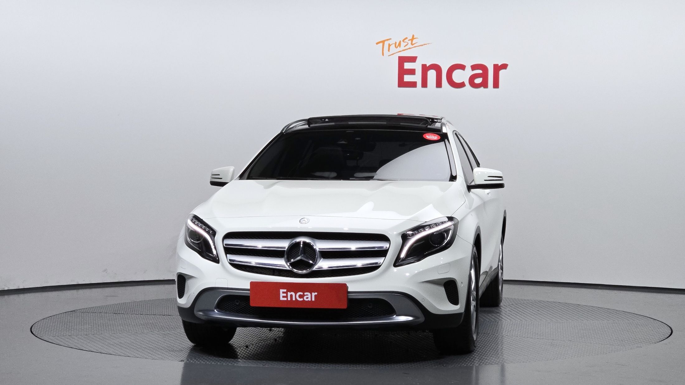 MERCEDES BENZ GLA-CLASS X156 2016