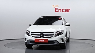 MERCEDES BENZ GLA-CLASS X156 2016