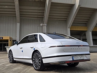 HYUNDAI GRANDEUR HYBRID GN7 2023