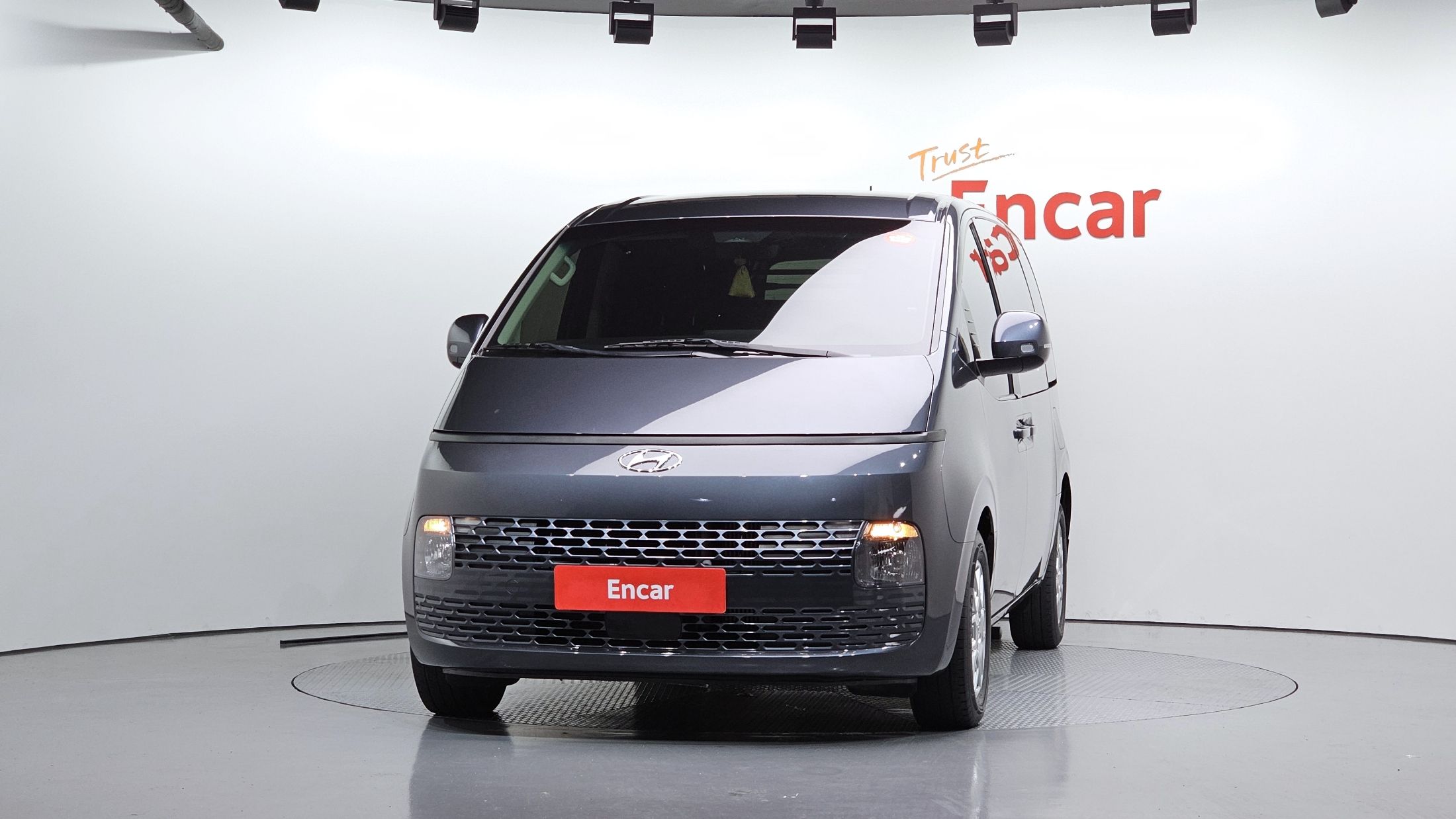 HYUNDAI STARIA 2023