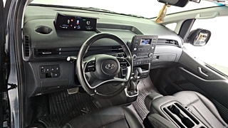 HYUNDAI STARIA 2023