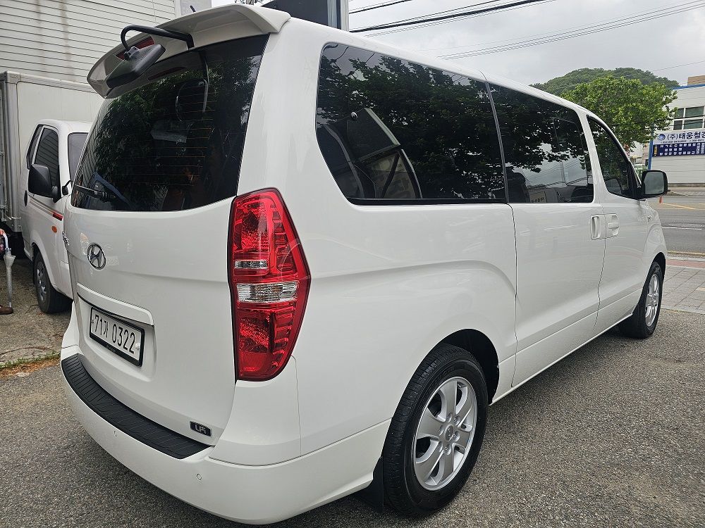 HYUNDAI STAREX GRAND 2020