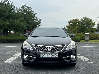 HYUNDAI GRANDEUR HG 2016