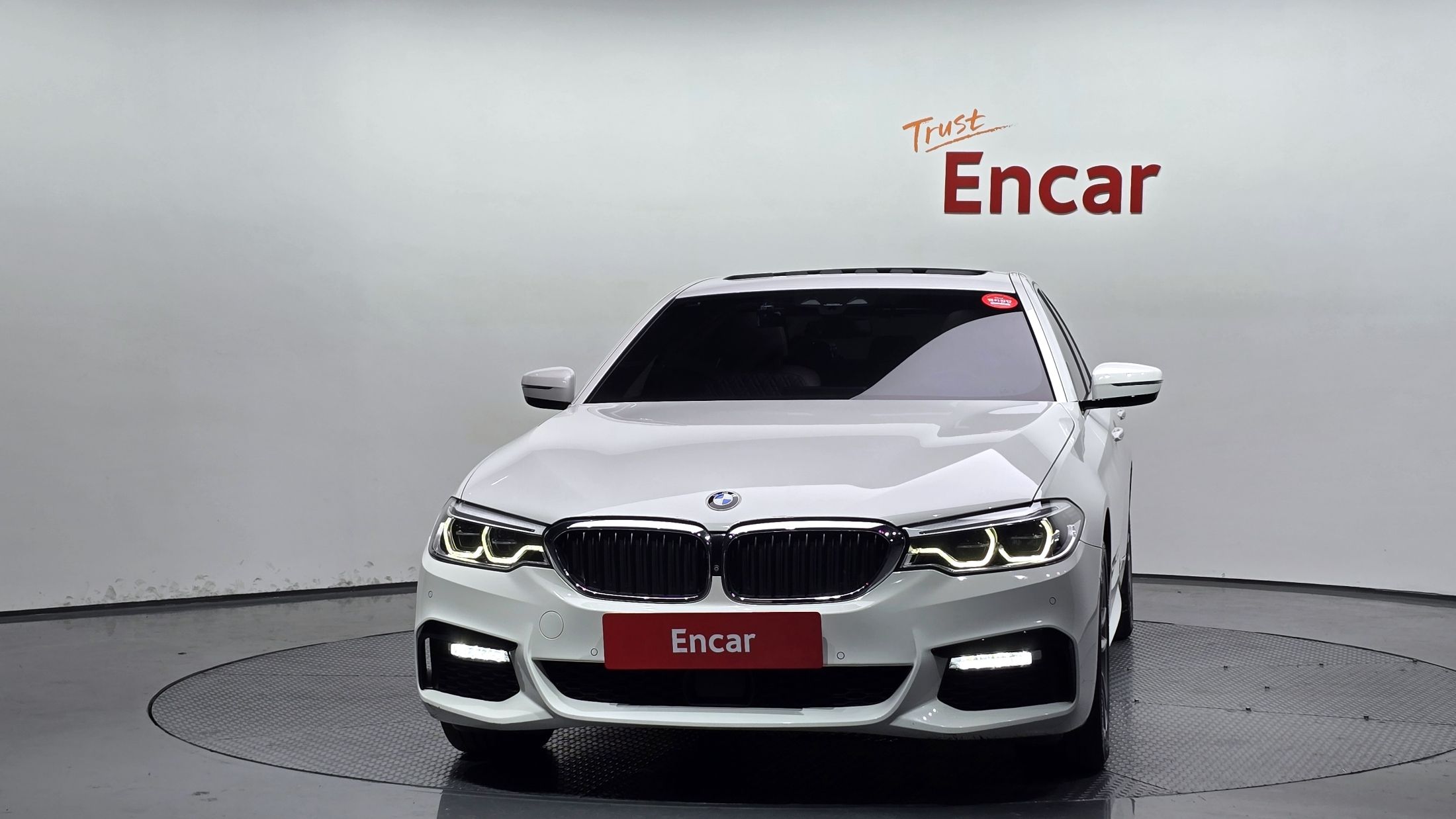 BMW 5-SERIES G30 2017