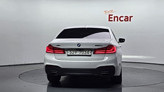 BMW 5-SERIES G30 2017