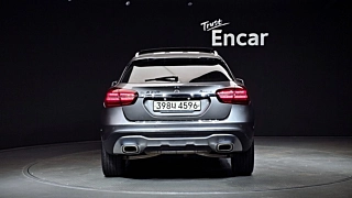 MERCEDES BENZ GLA-CLASS X156 2018