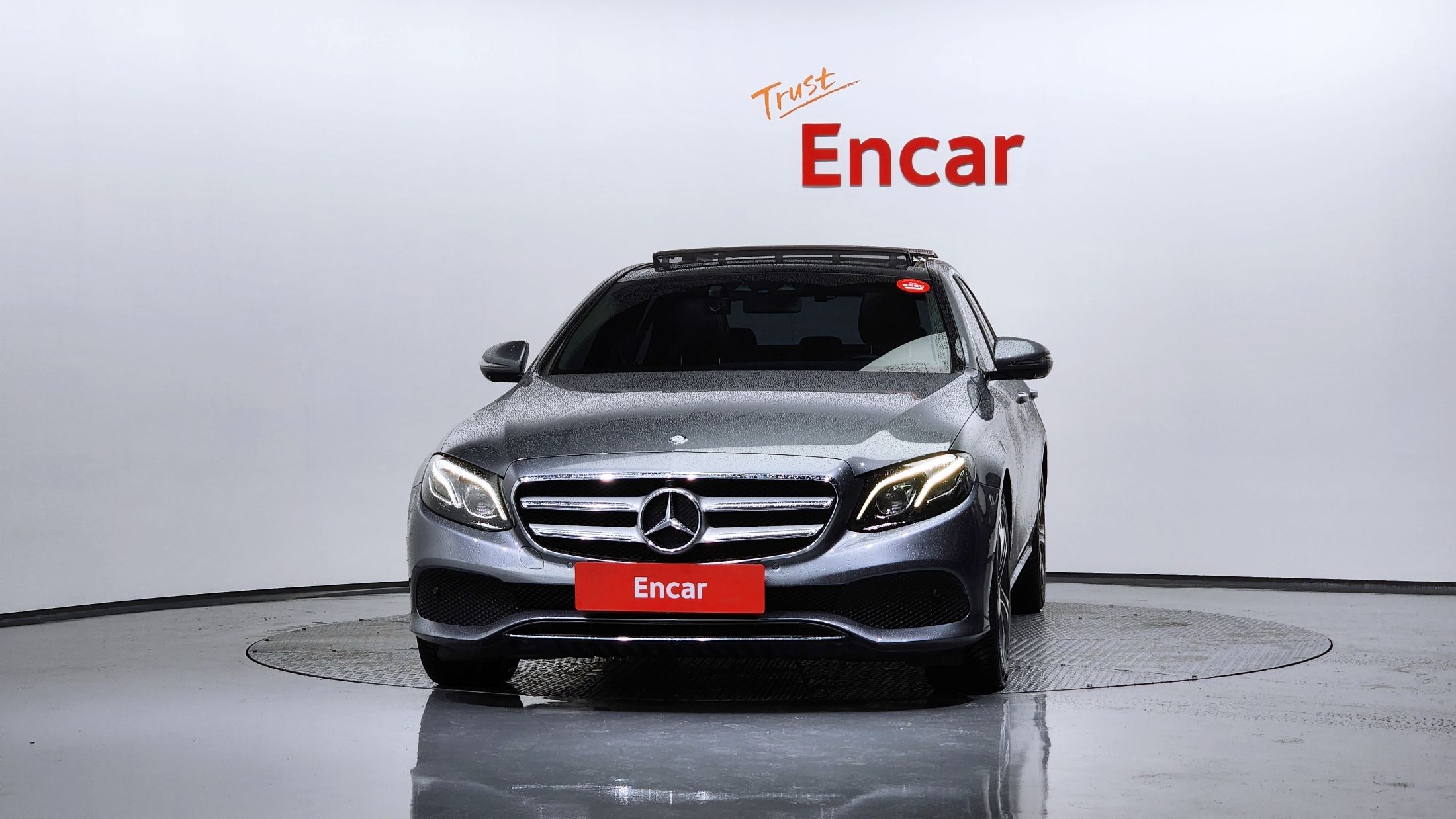 MERCEDES BENZ E-CLASS W213 2016