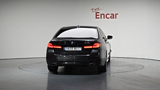 BMW 5-SERIES G30 2020