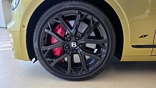 Заказать BENTLEY FLYING SPUR