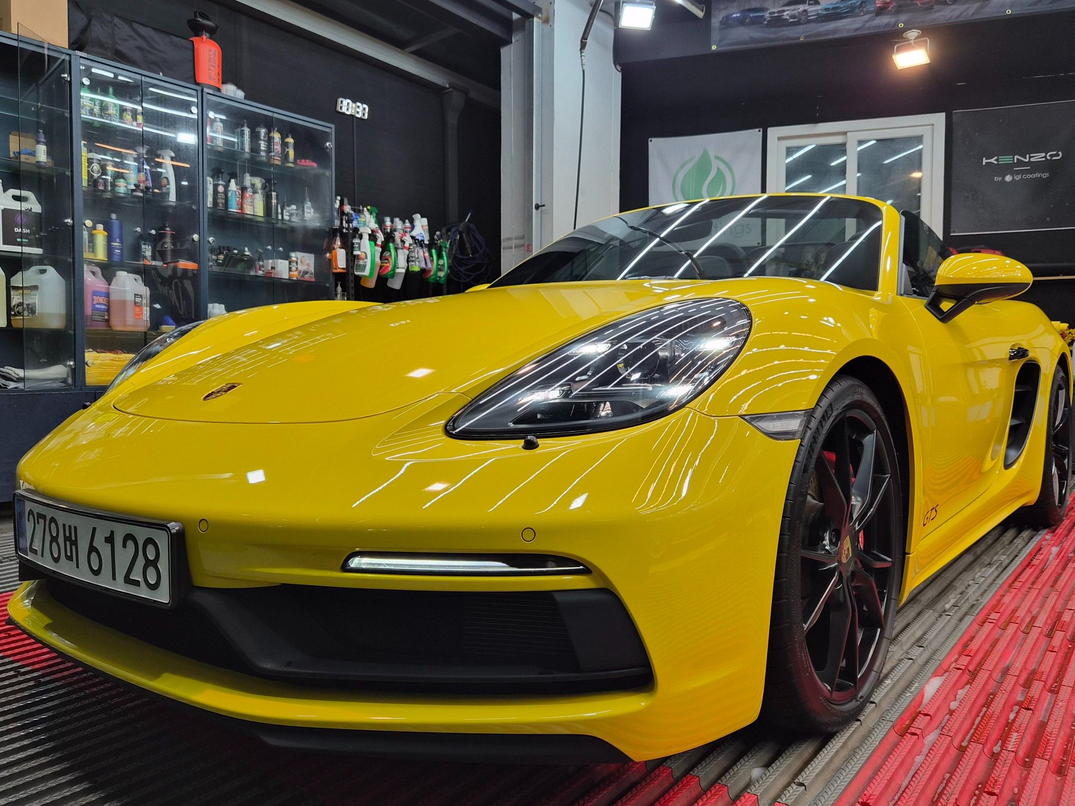 PORSCHE 718 BOXSTER 2019