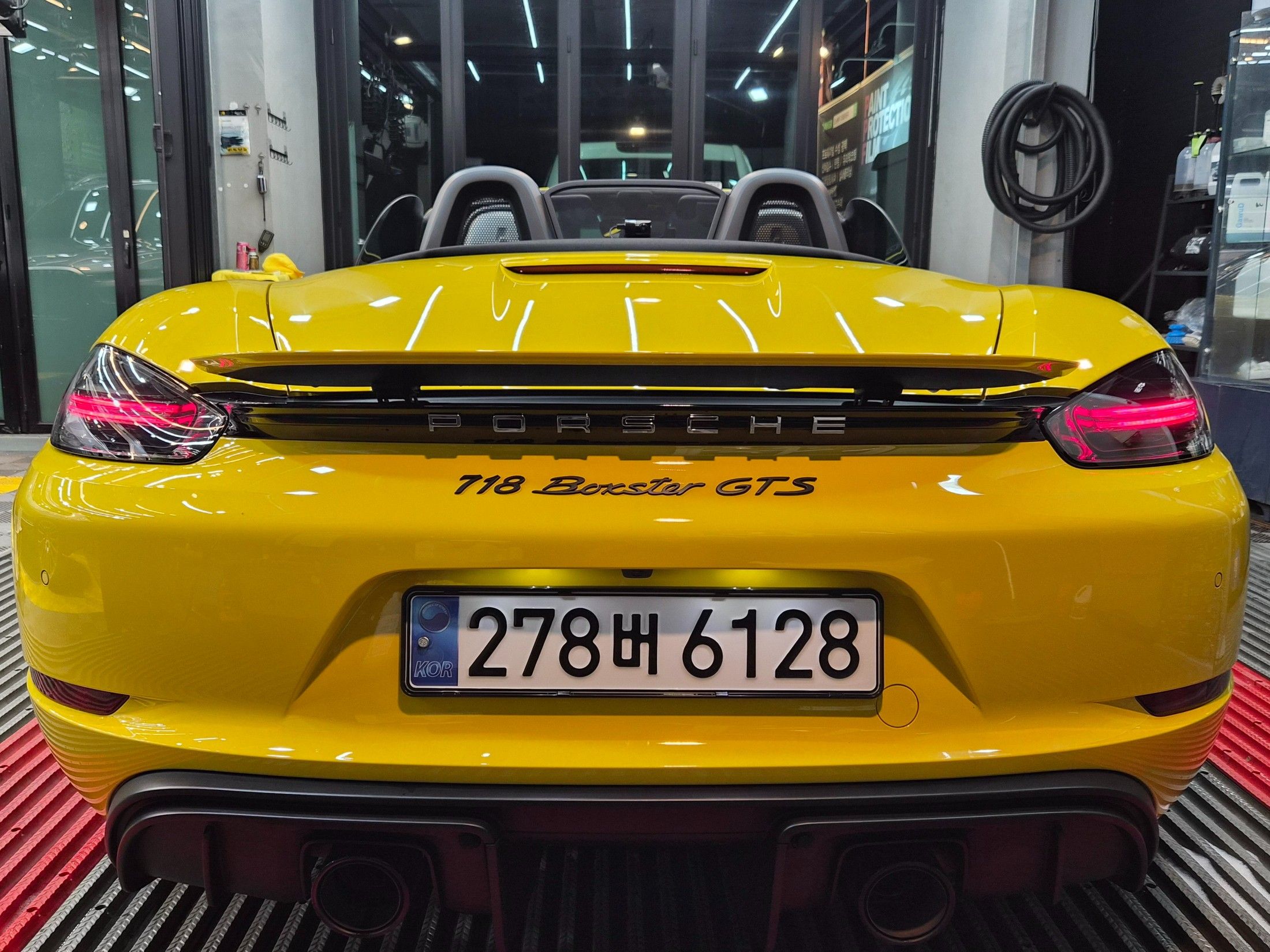 PORSCHE 718 BOXSTER 2019