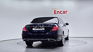 MERCEDES BENZ E-CLASS W213 2018